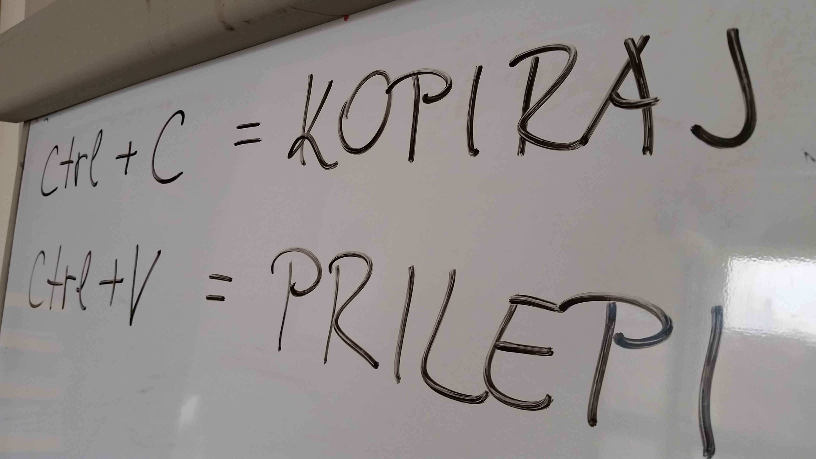 Odkrivanje uporabnih računalniških trikov v  programu Računalniško in digitalno opismenjevanje